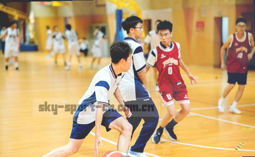 欧冠半决赛 高位逼抢或成曼城破局关键